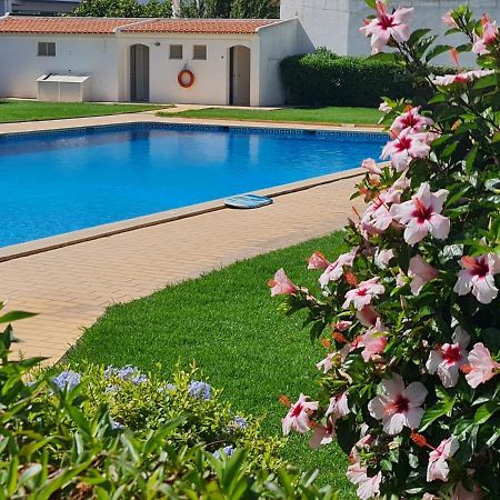 Praia Eulalia With Pool And 5 Minutes From The Beach Албуфейра Екстер'єр фото